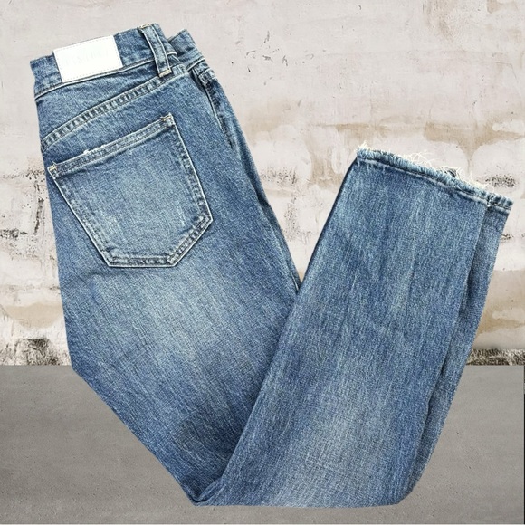 Pistola Women's Distressed Straight Jeans Size 26 - Picture 2 of 3